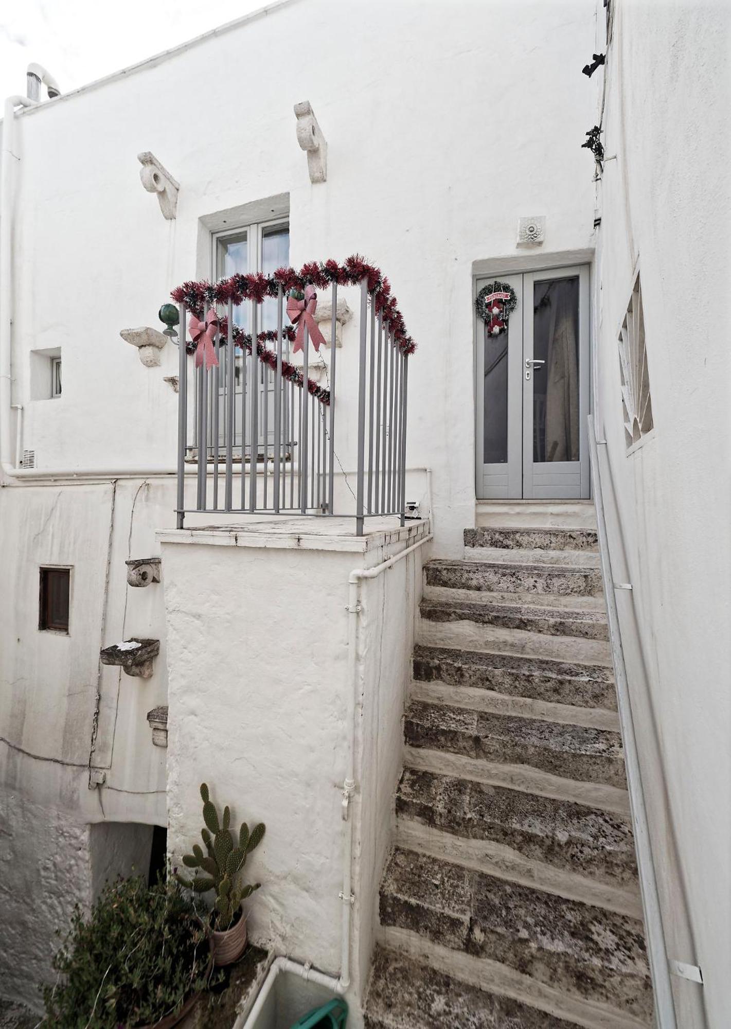 Casetta Del Vicolo Orologio Cisternino Buitenkant foto